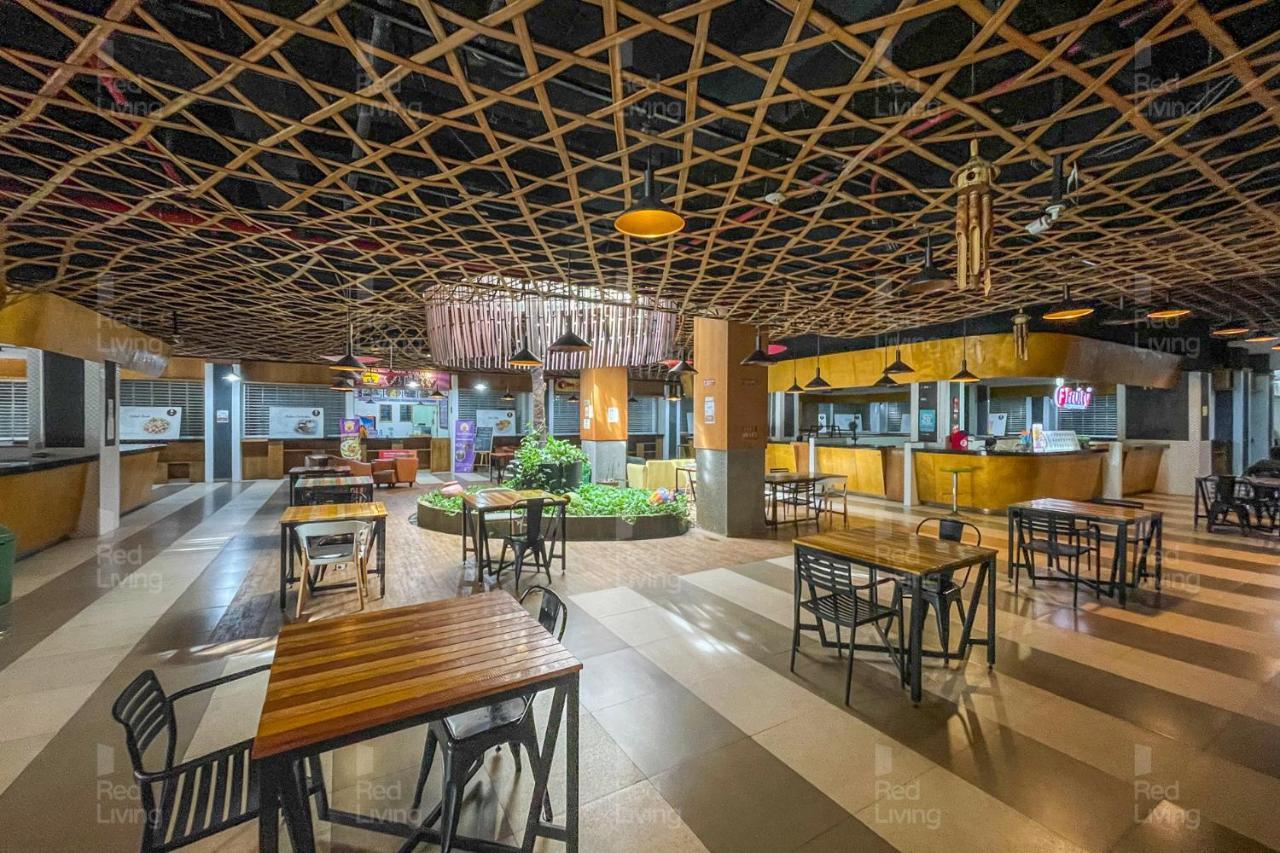 Redliving Apartemen Parahyangan Residence - Anton Rooms Бандунг Экстерьер фото