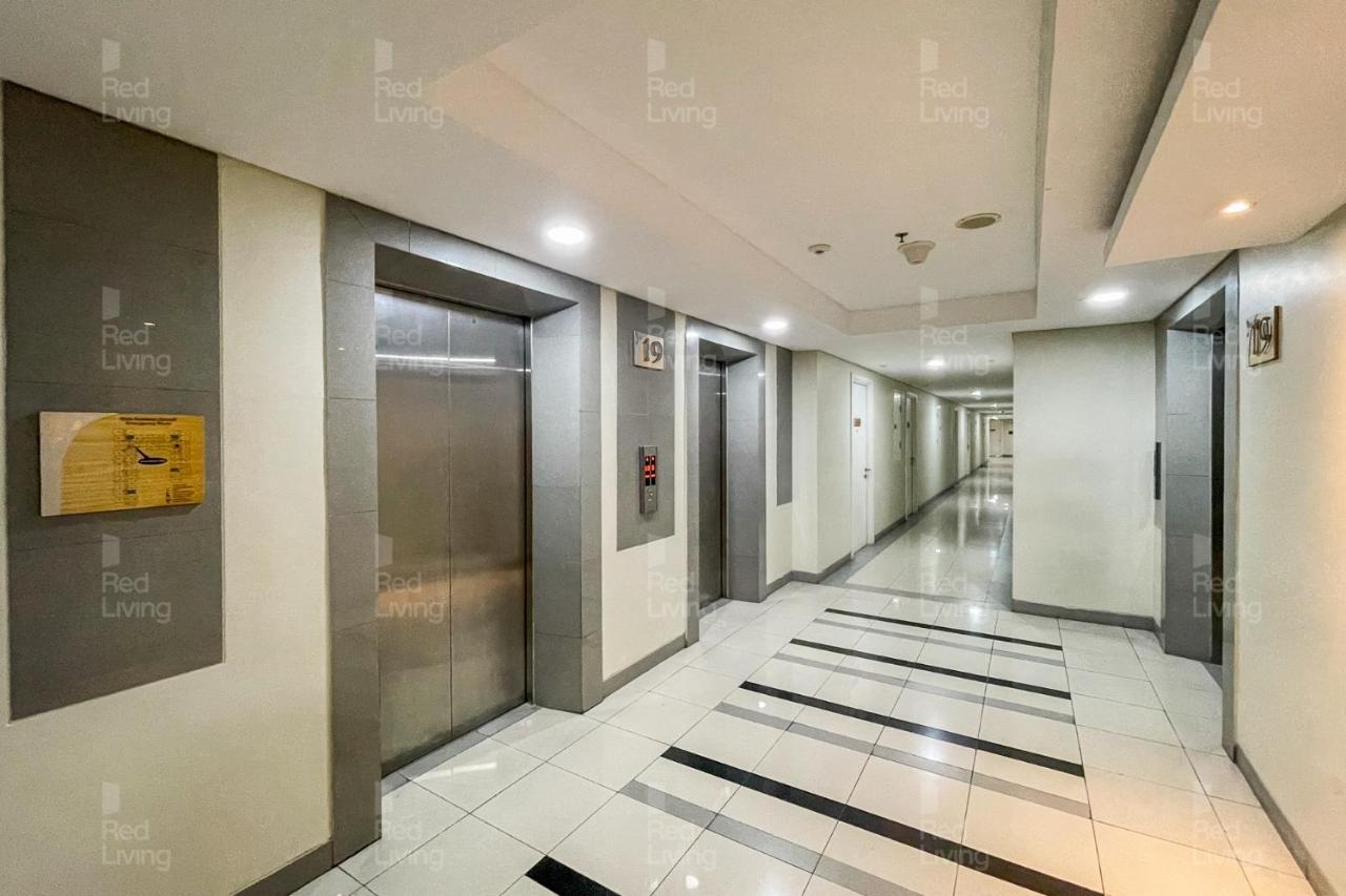 Redliving Apartemen Parahyangan Residence - Anton Rooms Бандунг Экстерьер фото
