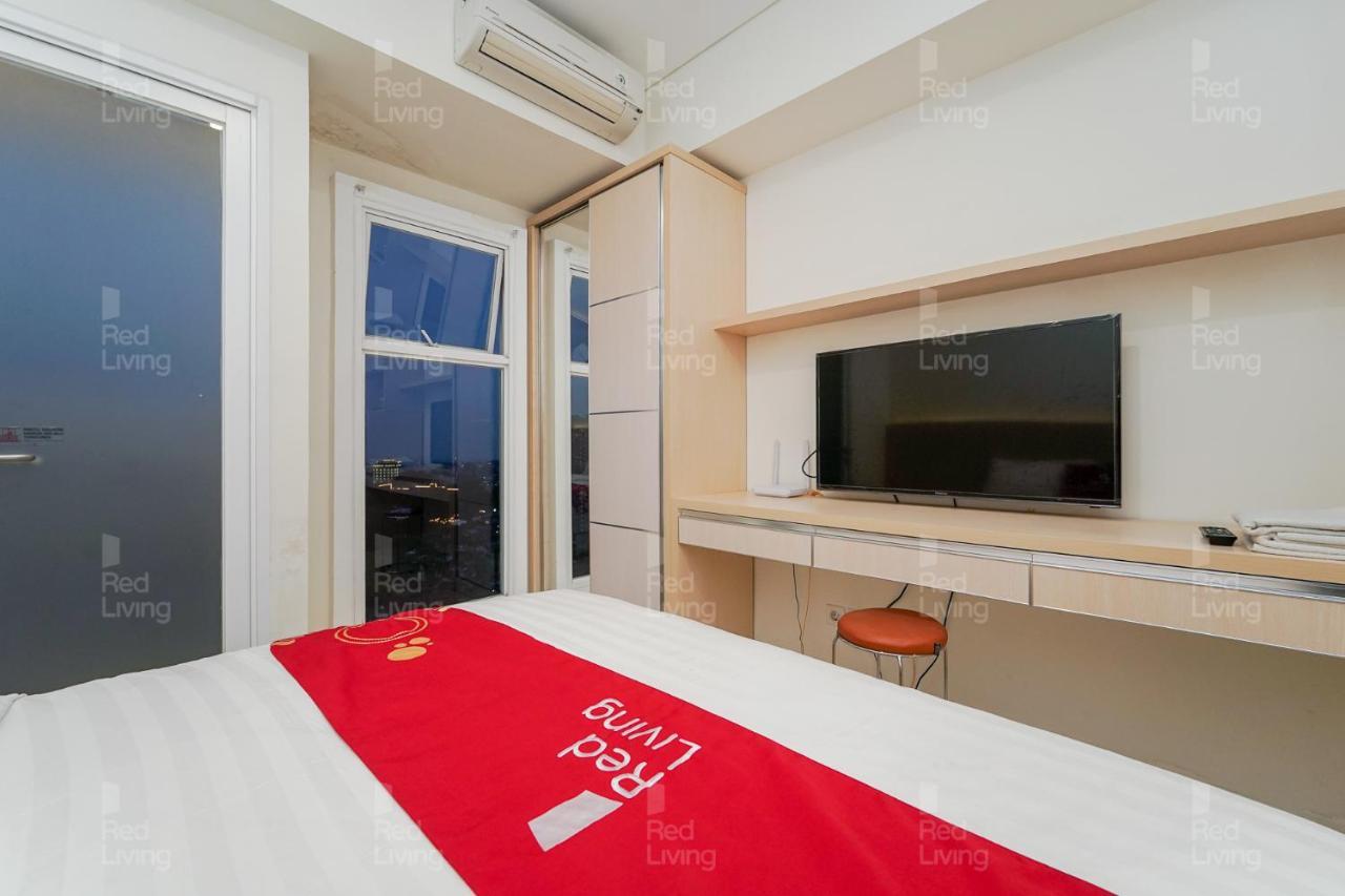 Redliving Apartemen Parahyangan Residence - Anton Rooms Бандунг Экстерьер фото