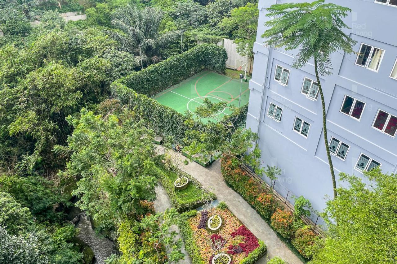 Redliving Apartemen Parahyangan Residence - Anton Rooms Бандунг Экстерьер фото
