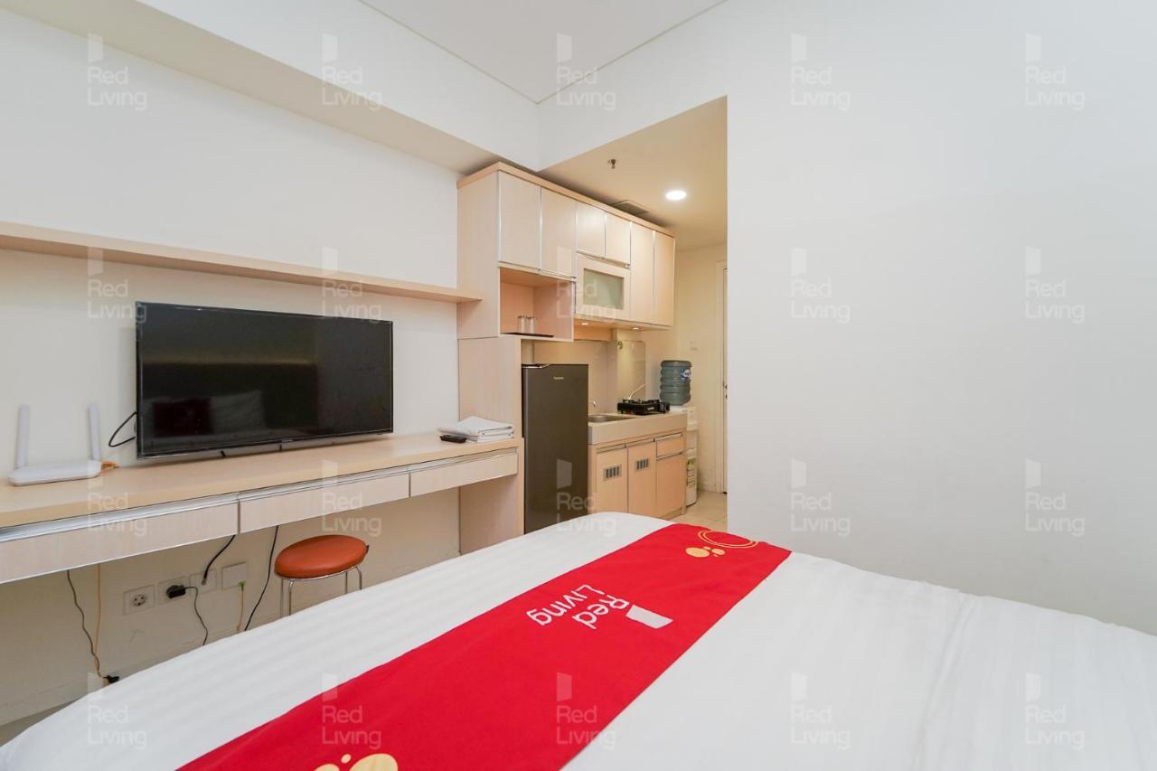 Redliving Apartemen Parahyangan Residence - Anton Rooms Бандунг Экстерьер фото