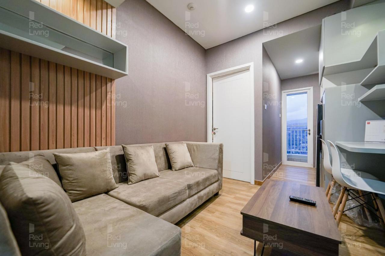 Redliving Apartemen Parahyangan Residence - Anton Rooms Бандунг Экстерьер фото